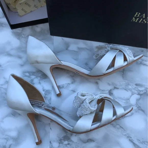 White Badgley Mischika ladies High Heels - Picture 5 of 10